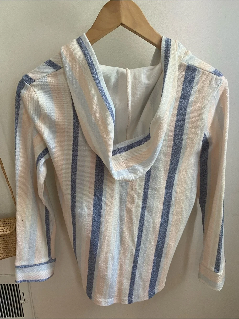 Roxy  10/12 kids Striped Hooded Pullover with front pocket Beach cozy